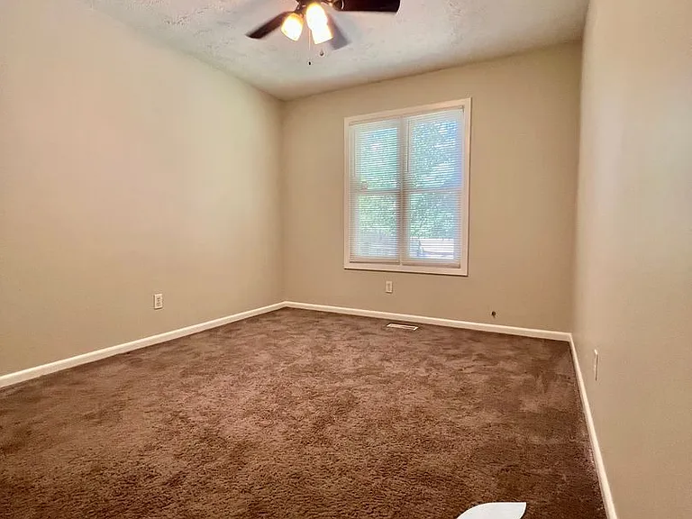 5233 Mawood St — Photo 12