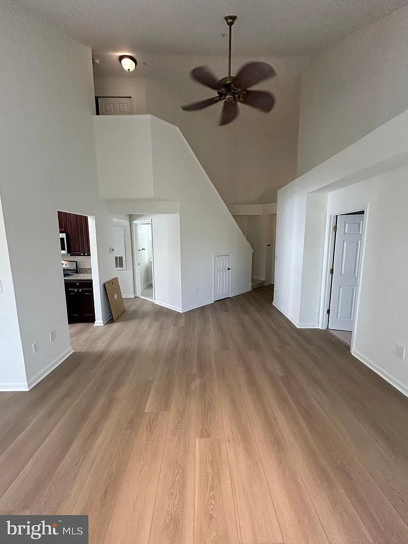 Building Photo - 5940 Founders Hill Dr #303