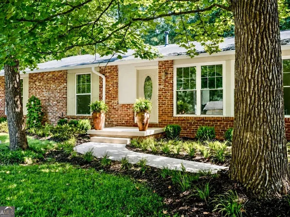 1595 Delia Dr, Decatur, GA 30033