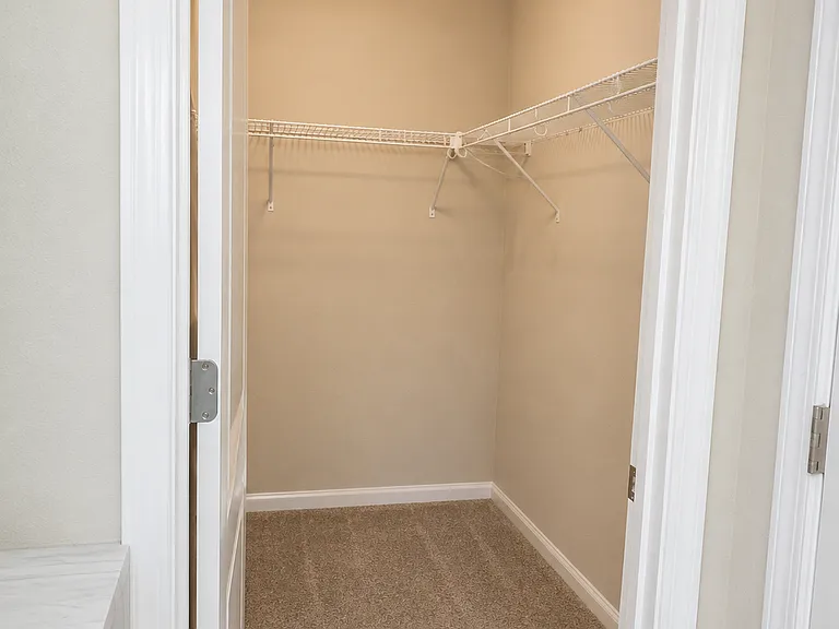 511 Waterside Dr #115 — Photo 14