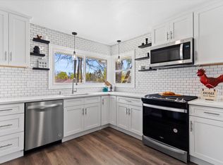 4115 N 96th St, Wauwatosa, WI 53222