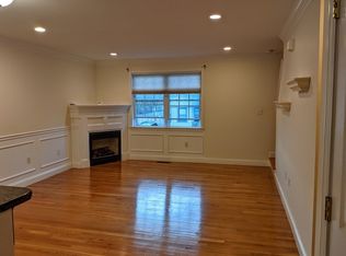 17 Francis St #1, Waltham, MA 02451