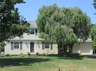 171 Evandale Rd, Rochester, NY 14618