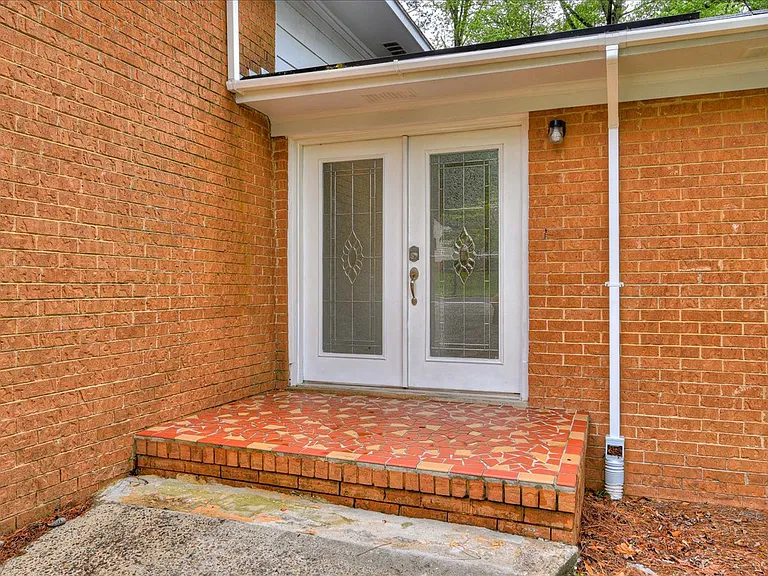 607 Bransford Rd #C — Photo 3