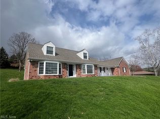 131 Llanfair Ln NW, New Philadelphia, OH 44663