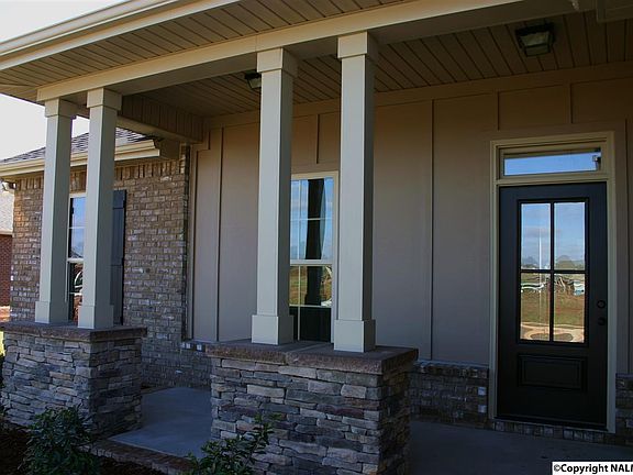 3rd image of 135 Carleigh Falls Dr