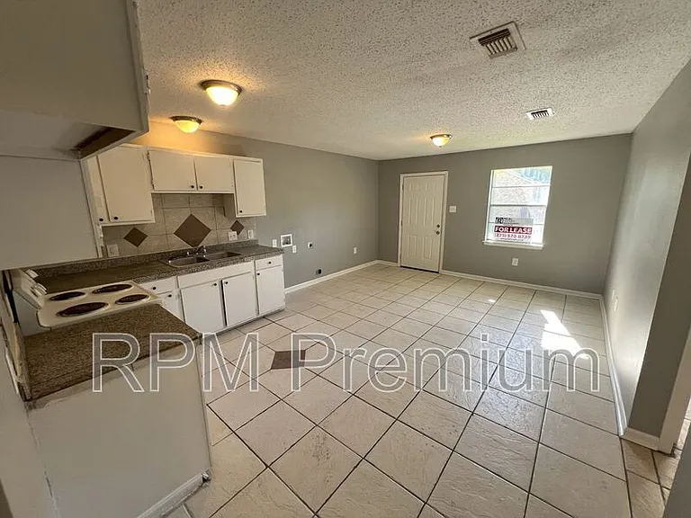 5143 Baker Blvd #C — Photo 6