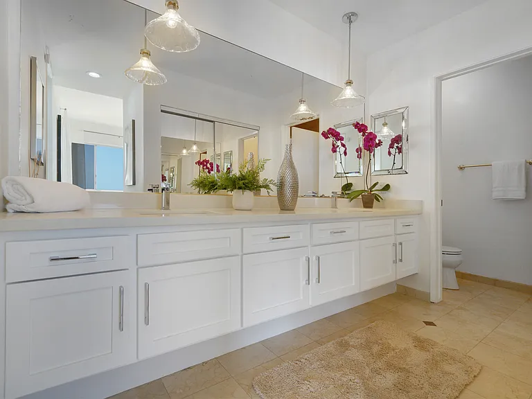 18111 Coastline Dr #2 — Photo 31