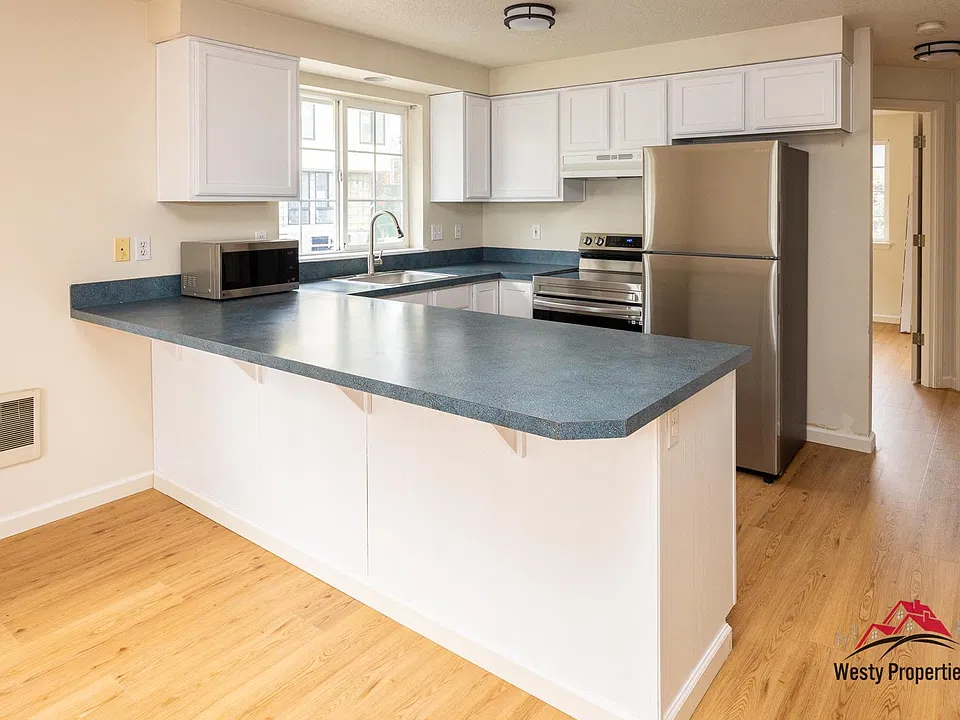 1227 SE Boise St #3