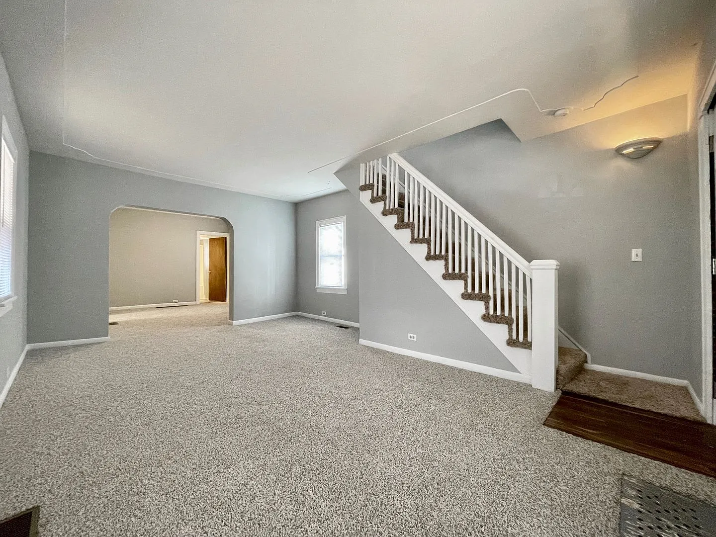 2 bed, 1.0 bath, 1140 sqft, $1,650 — Photo 2