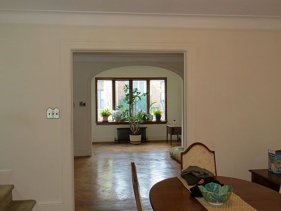 5th image of 6652 Bergen Pl