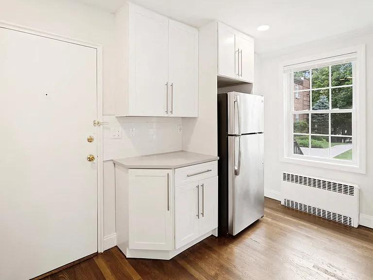 55 North Mountain Avenue Apartments — Photo 10