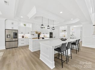 5217 Waterfall Ct, Gastonia, NC 28056