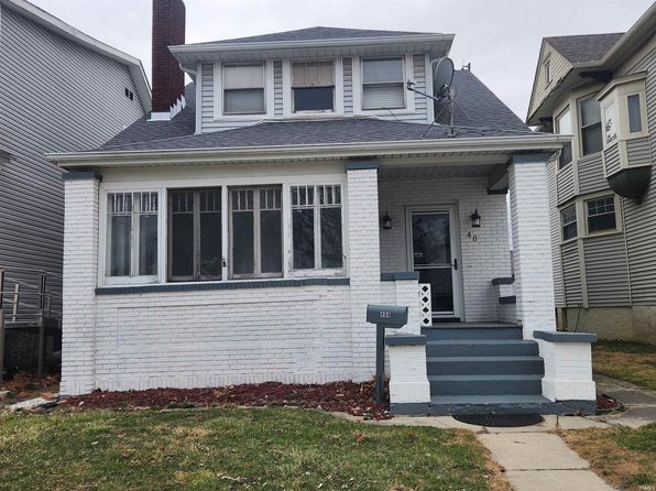 404 S Randolph St, Garrett, IN 46738