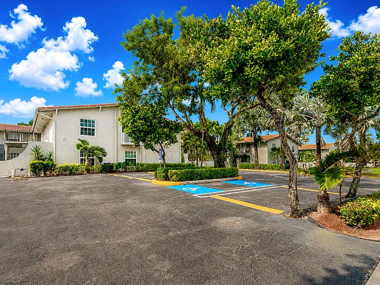 8706 W Sample Rd #4 — Photo 21
