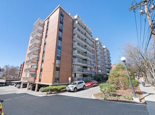45 Longwood Ave APT 209, Brookline, MA 02446