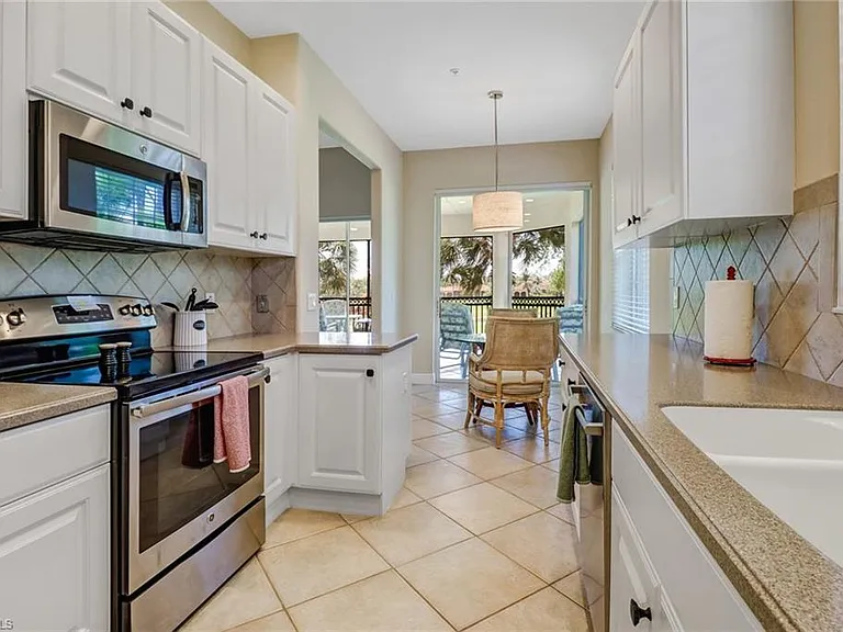 3960 Deer Crossing Ct #6-204 — Photo 5