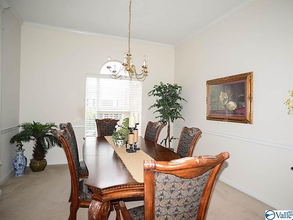 5th image of 419 Barrington Hills Dr