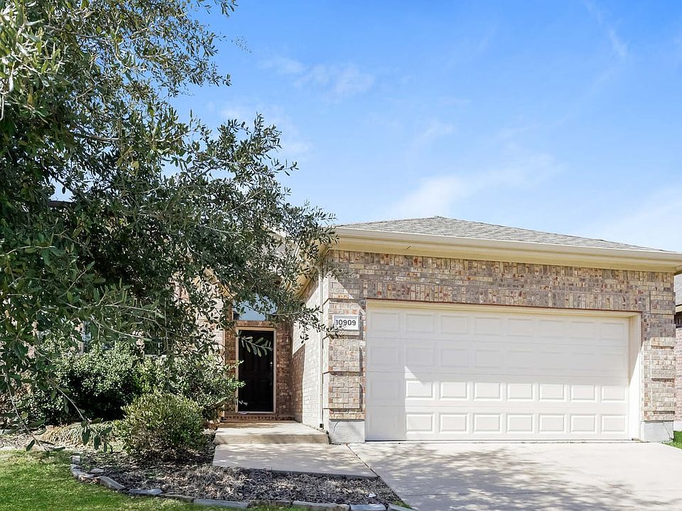 1st image of 10909 Braemoor Dr
