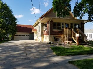 1128 Prairie St, Adel, IA 50003