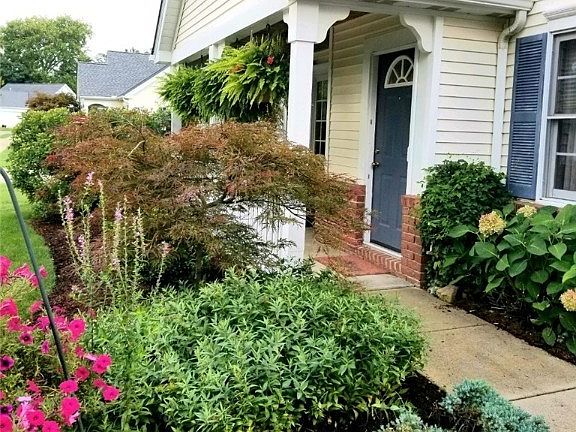 2nd image of 20453 Berkshire Cir