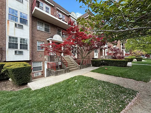 172-31 Highland Ave #2C Photo 1