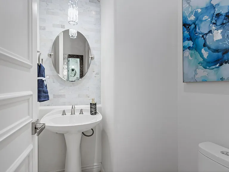 Powder room