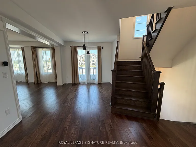 1392 William Halton Pkwy W — Photo 14