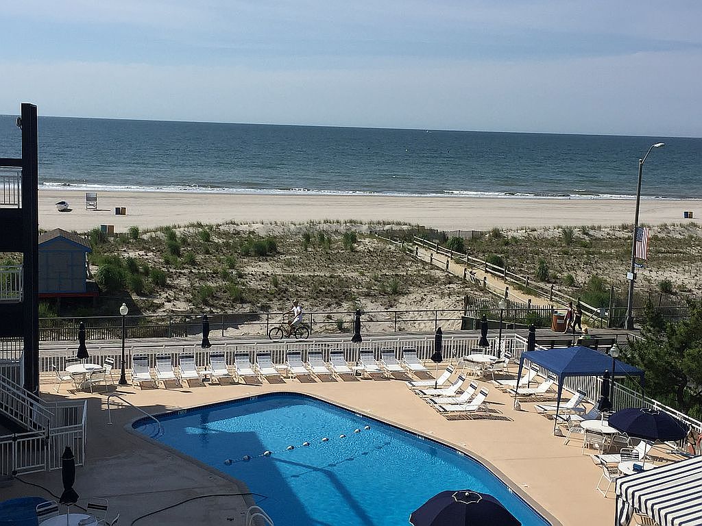 111 S Surrey Ave APT 415, Ventnor City, NJ 08406 Zillow