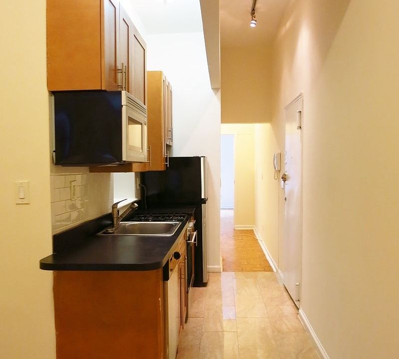 1st image of 219 E 94th St APT 1B