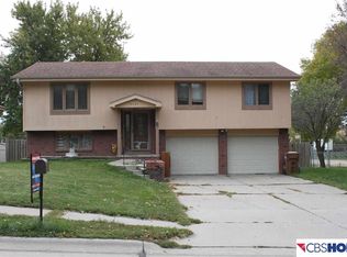 15709 N 2nd St, Bennington, NE 68007