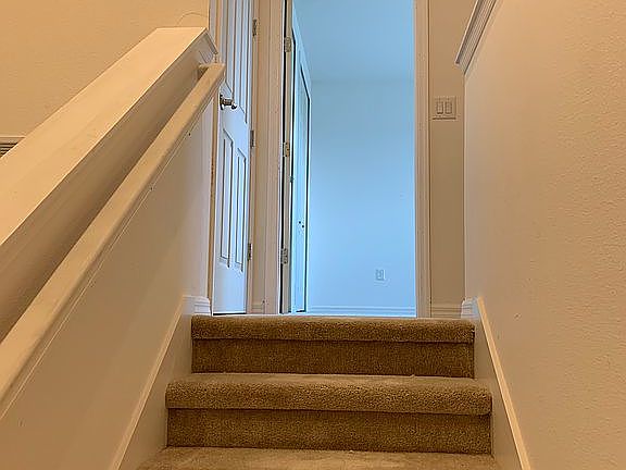 4th image of 3254 Dornich Dr