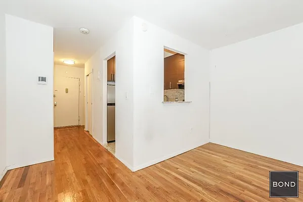 Rented by Bond New York | media 9