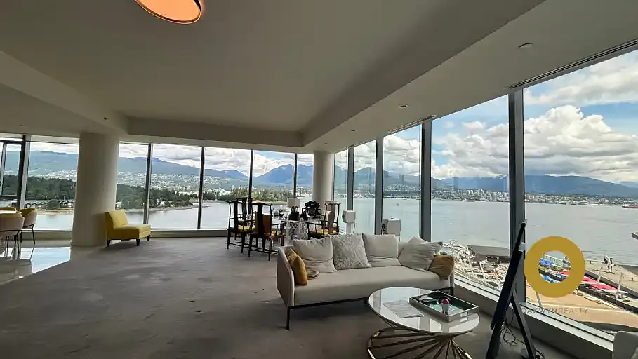 2 bed, 2.5 bath, 2600 sqft, $13,000 — Photo 3