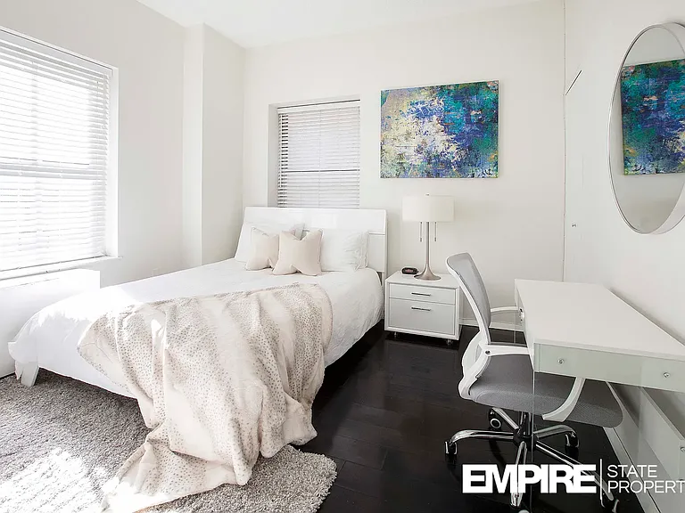 150 W 51st St #2032 — Photo 2