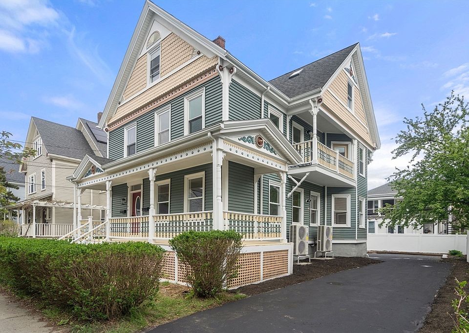 1st image of 32 Manning St #2