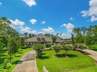 548 Pelican Ridge Dr, Madisonville, LA 70447