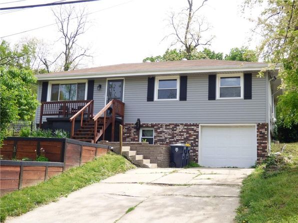 2933 NE 39th St, Kansas City, MO 64117