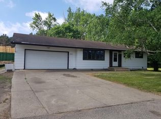 1811 1st St, Princeton, MN 55371