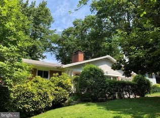 5841 Marbury Rd, Bethesda, MD 20817