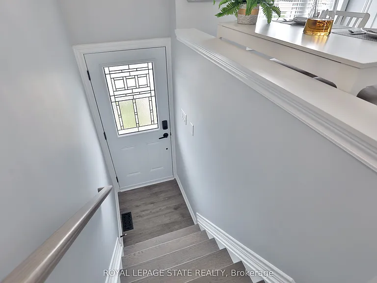 45 Edenrock Dr — Photo 7
