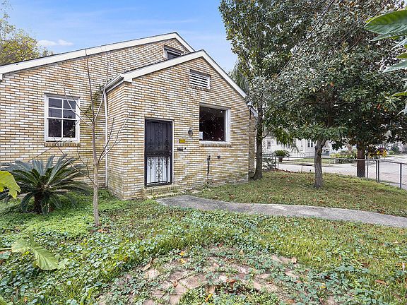 3rd image of 3424 W Metairie Ave N