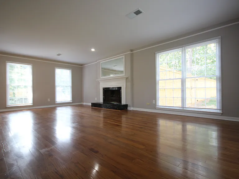 4525 Fox Creek Dr — Photo 10