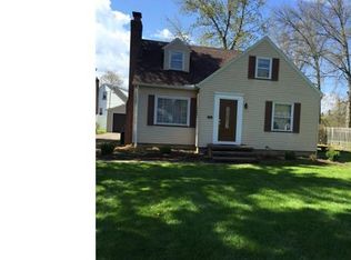 2221 Kirk Rd, Youngstown, OH 44511