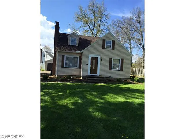 2221 Kirk Rd photo 1