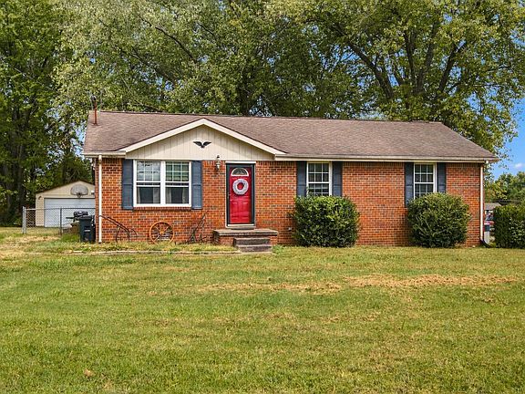 2nd image of 1494 Ridgewood Ct W
