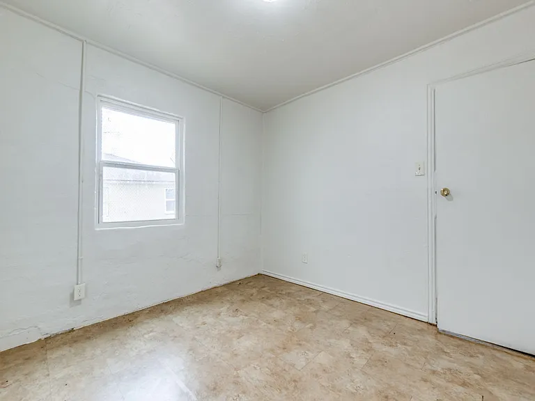 3422 Terrell St — Photo 6