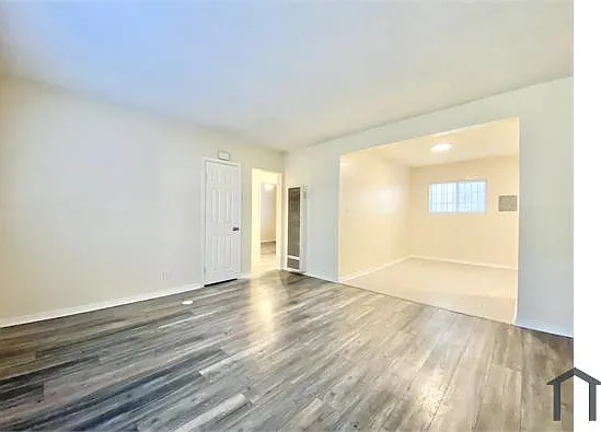 1554 E 21st St #2 — Photo 2