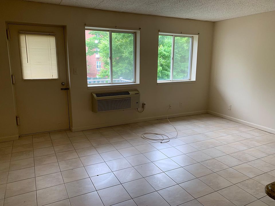 1st image of 29 Arcadia Pl APT 3D