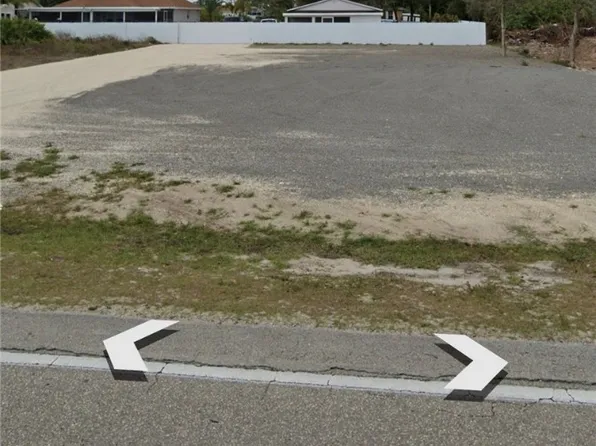 3914 8th St SW, Lehigh Acres, FL 33976